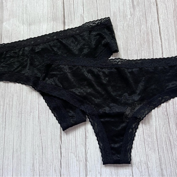 Escape Lace Thong Natori Size M - Picture 1 of 2